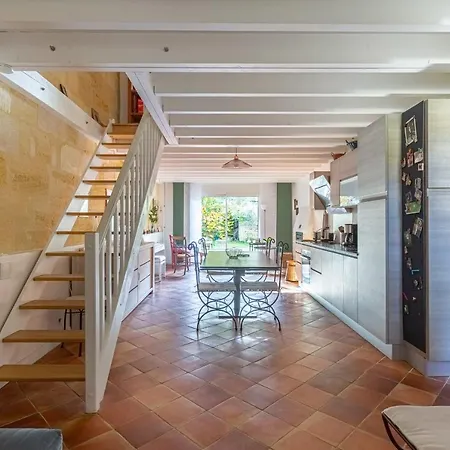 Guestready - Charming House And Garden * Bordeaux